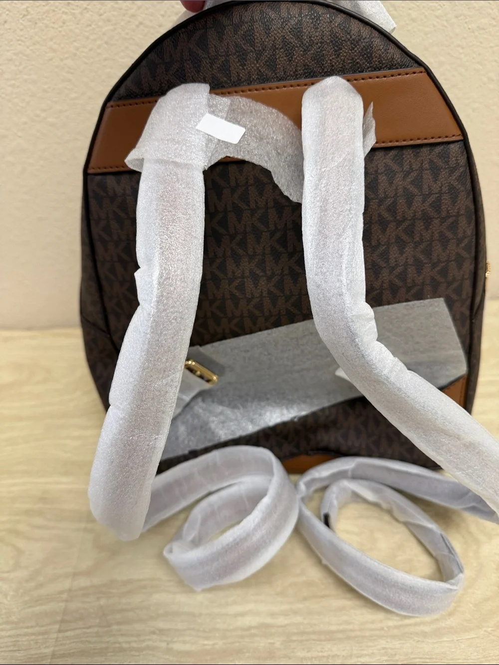 MICHEAEL KORS SHELIA MEDIUM LOGO BACKPACK BROWN